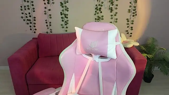Eva Th0mpson online show from July 1, 1:05 am