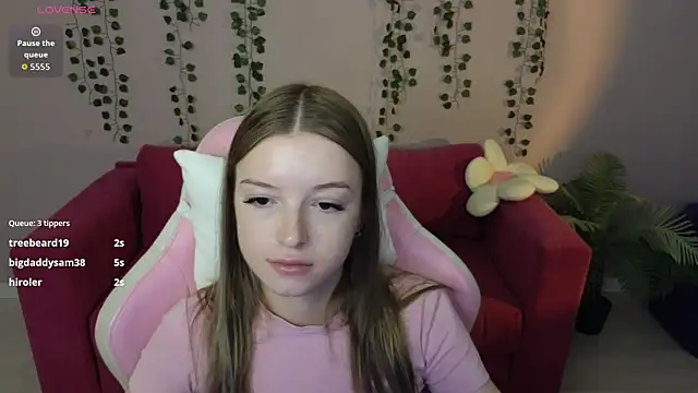 Eva Th0mpson online show from July 7, 7:23 am