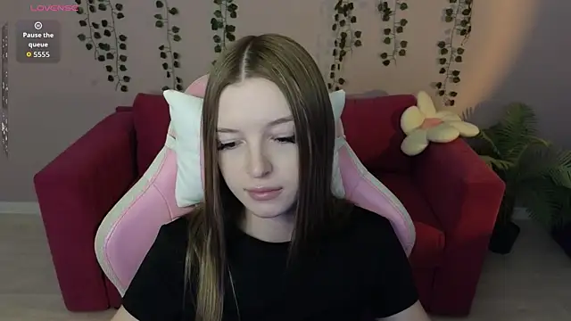 Eva Th0mpson online show from July 9, 7:33 am