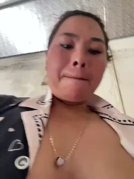 Banana-zz online show from May 11, 7:10 am