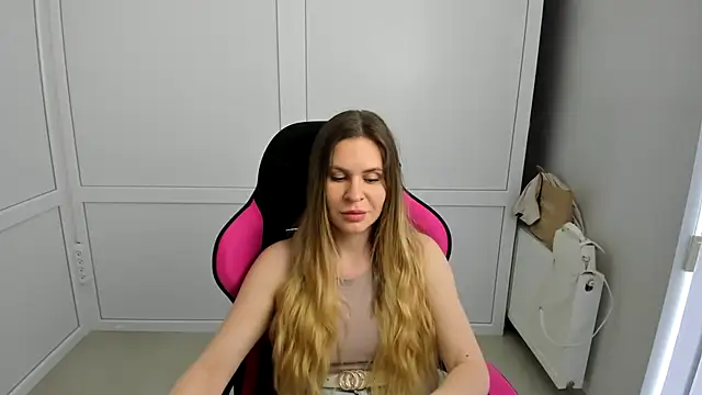 Aleksia sweett online show from May 4, 9:24 am