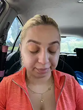 AmandaSnack online show from May 5, 6:49 am