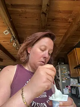 zelda252 online show from June 29, 1:22 pm
