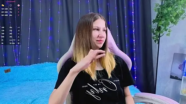 ChristiaHorde online show from July 24, 5:11 pm