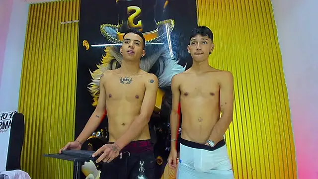 Guys Latino Hot online show from May 11, 4:04 pm