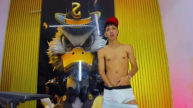 Guys Latino Hot online show from May 11, 2:45 pm