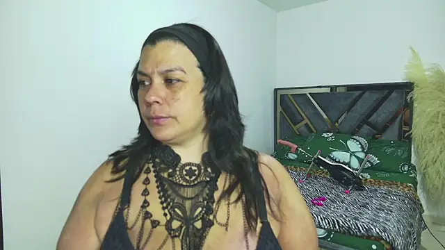 Martina Foxy01 online show from May 9, 11:45 am