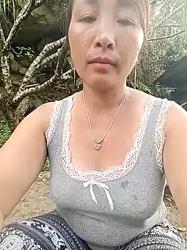 ABCKUTE20 online show from July 13, 9:32 am