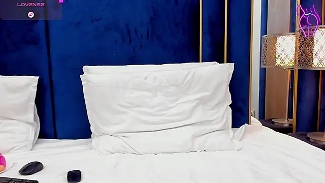 tenny shy online show from July 28, 8:52 pm