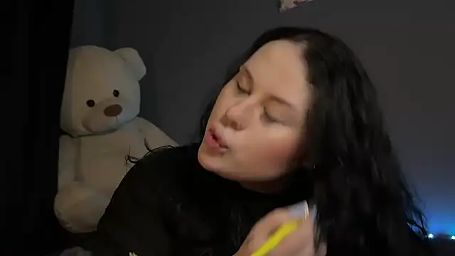 Sofi  Si online show from May 6, 8:02 pm