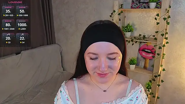 RudyLienna online show from June 8, 4:13 am