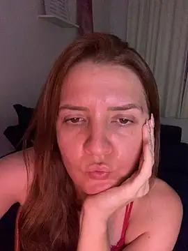 therealgingerr online show from May 13, 1:44 am