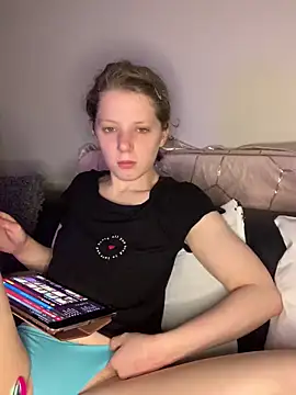 Tatum-Bear online show from June 8, 9:47 pm