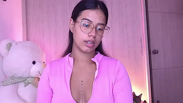 Raven stonee01 online show from July 22, 12:11 am