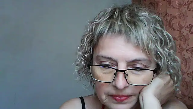 ElizabethGorden online show from June 19, 1:58 pm