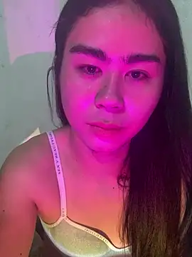Alluringluna online show from July 14, 2:22 pm