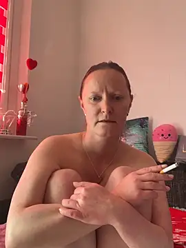 LindaLee90 online show from May 21, 11:52 am