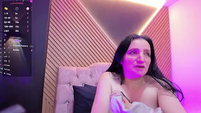 CloeMature online show from May 31, 3:23 am