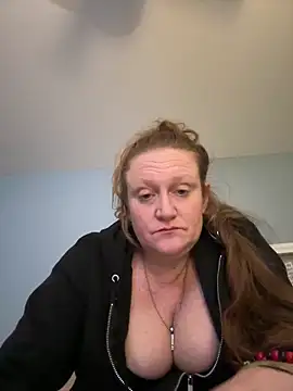 Kellilyn10 online show from June 10, 2:33 am