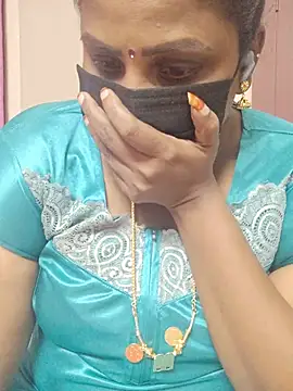 tamilkavitha123 online show from August 1, 1:24 pm