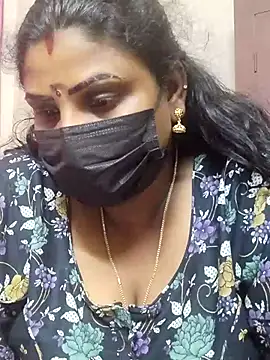 tamilkavitha123 online show from July 20, 3:03 pm