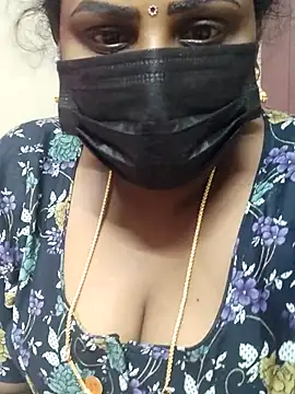 tamilkavitha123 online show from July 28, 5:57 pm
