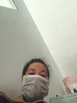 missthree online show from July 15, 7:35 am