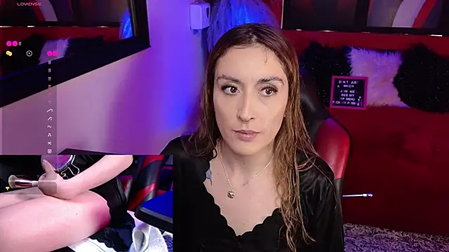 anikajhonsson online show from June 30, 5:34 pm
