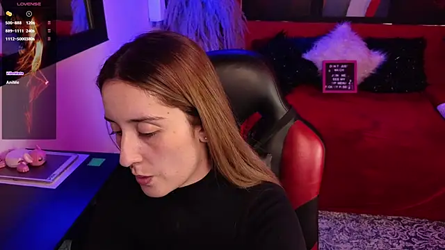 anikajhonsson online show from June 24, 9:03 pm