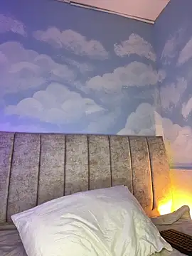 Nikirouse online show from May 8, 2:37 am