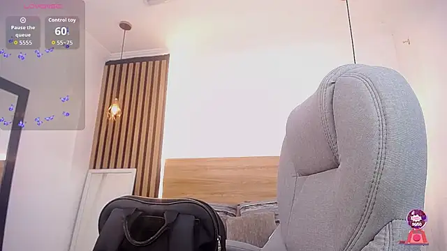 alexa forbes  online show from June 4, 2:17 am
