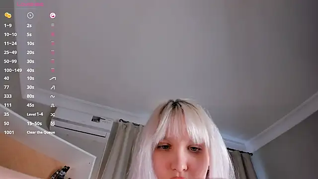 DelorisDetrich online show from June 18, 8:16 am