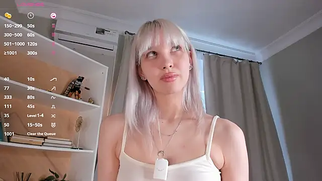 DelorisDetrich online show from June 18, 9:14 am