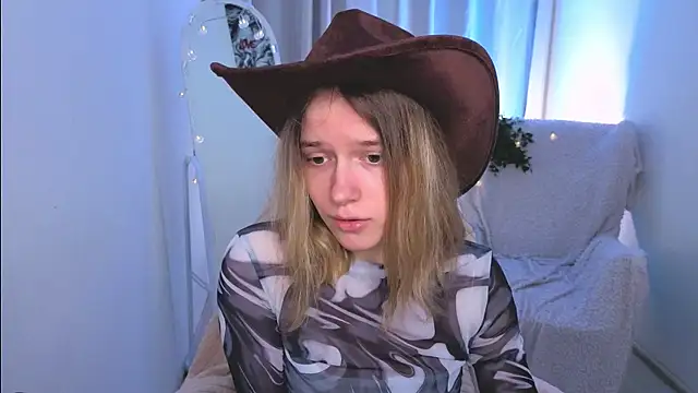 MilanaRayy online show from June 23, 5:27 am