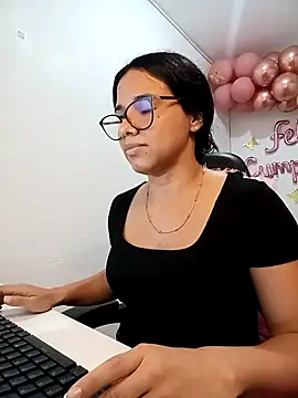alanahot94 online show from May 8, 12:25 am