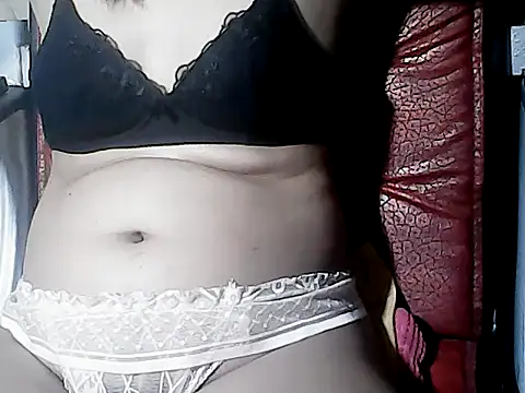nikka pinay online show from July 19, 11:18 pm