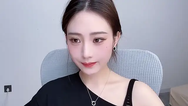  222Mia online show from June 1, 1:51 am