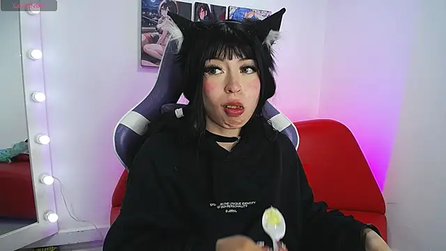 mia gyutarouwu online show from July 29, 8:53 pm