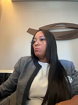modelisa01 online show from June 8, 1:12 pm