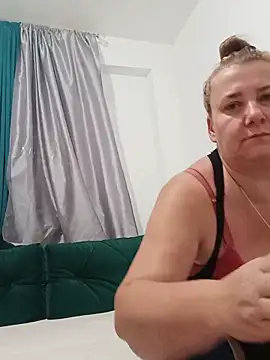 JuliaBestX online show from June 28, 1:12 am