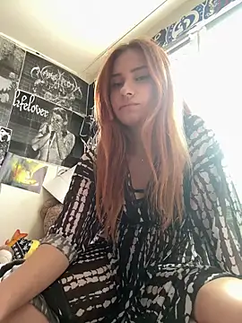 KiraMayson online show from May 15, 12:41 pm