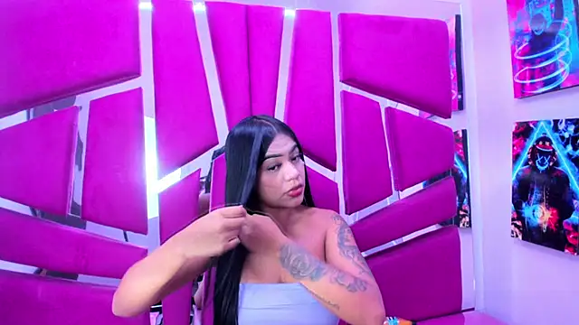  Isabella Moon online show from May 19, 2:35 pm
