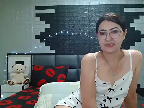 Ada Vera online show from June 13, 2:58 pm