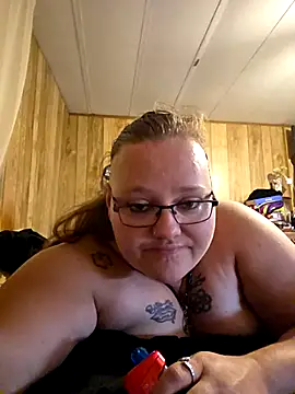 subbybabygirl696985 online show from May 21, 7:12 pm