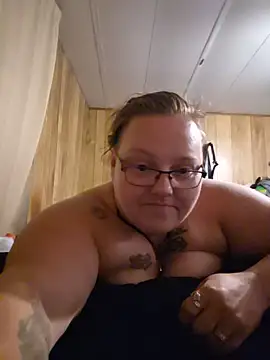 subbybabygirl696985 online show from June 11, 9:33 pm