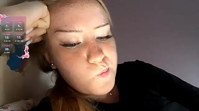 Lisi Kiss  online show from July 2, 5:19 pm