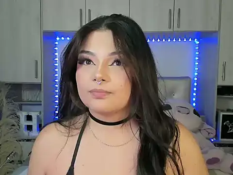 Honniewhitee  online show from May 23, 12:09 am