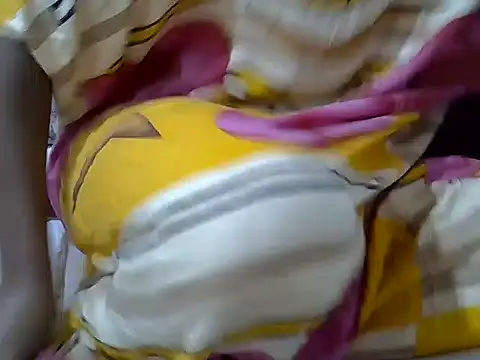 petite pretti online show from June 24, 5:12 pm
