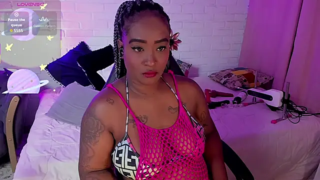 alison daniels  online show from April 30, 5:01 am