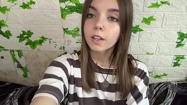 LisaPorse online show from June 6, 2:23 pm